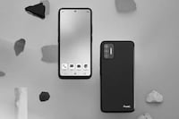 Monochromatic Anti-Tracking Smartphones Image 8