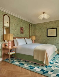 Eccentric Soho Hotels Image 3