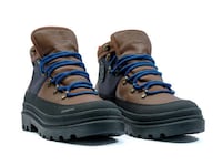 Ultra-Sustainable Hiking Boots Image 2