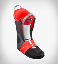 Intuitive Fastening Ski Boots Image 4