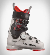 Intuitive Fastening Ski Boots Image 5