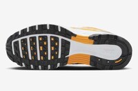 Eccentric Peach-Tonal Sneakers Image 2