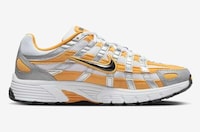 Eccentric Peach-Tonal Sneakers Image 6