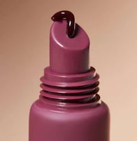 Conditioning Lip Oils Image 6