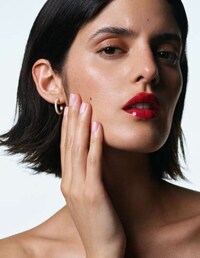 Heritage-Inspired Lip Shades Image 3