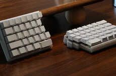Split Minimalist Mechanical Keyboards