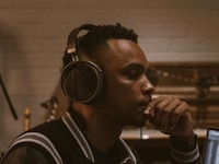 Professional Studio-Grade Headphones Image 2