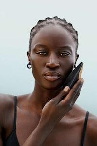 Affordable AI Skincare Devices Image 1