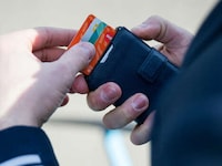 Worldwide Tracking Wallets Image 2