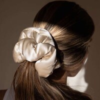 Hair Protecting Silk Scrunchies Image 3