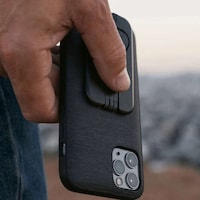 Collapsible Magnetic Smartphone Tripods Image 5