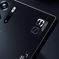 Powered Cooling Gaming Smartphones Image 6