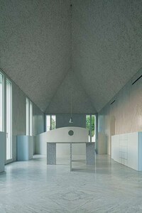 Grey-Praised Minimal Residences Image 1