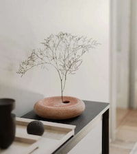 Stunning Ceramic Vases Image 3