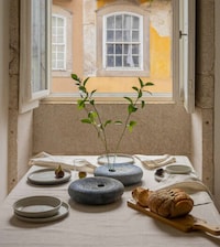 Stunning Ceramic Vases Image 5