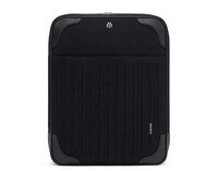Suitcase-Inspired Traveler Backpacks Image 2