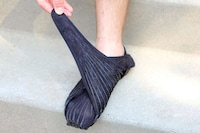 Japanese Wrap-Inspired Shoes Image 1