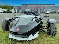 Electric Three-Wheel Roadsters Image 2