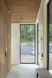 Mountainous Long Structural Cabins Image 2