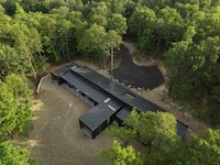 Mountainous Long Structural Cabins Image 3