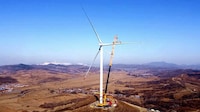 Turbine-Hauling Wheeled Cranes Image 1