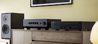 Five-Disc CD Changers Image 2