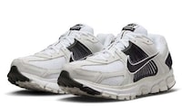 Contrasting Minimal Lifestyle Shoes Image 3