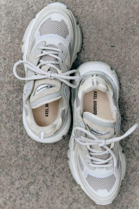 90s-Inspired Retro Trainers