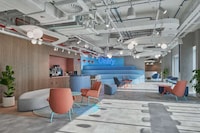 Bright Tonal Modern Offices Image 2