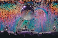Inflatable-Orb Stage Set Designs Image 2