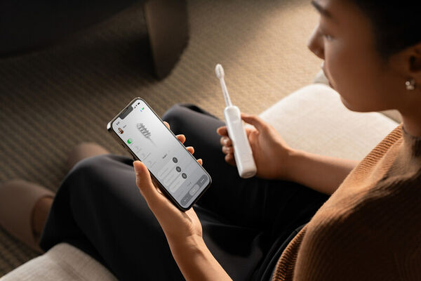 Dual-Action Electric Toothbrushes
