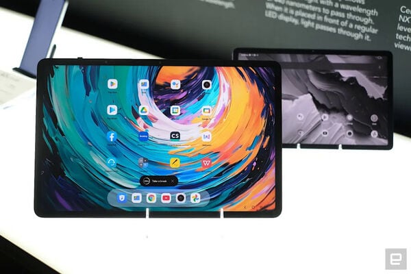 Large E-Ink Tablets