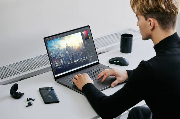 All-Aluminum eSports Laptops