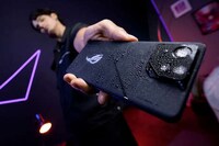 Refined Mobile Gamer Smartphones Image 4