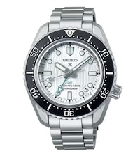 Limited Eco-Friendly Timepieces Image 2