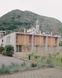 Reinforced Concrete Housing Sets Image 1