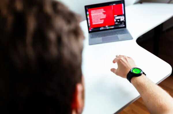 Gesture-Controlling Smart Tech
