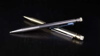 Click-Activated Modern Mechanical Pencils Image 2