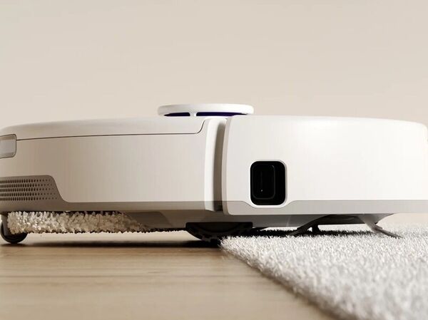 Low-Maintenance Robot Vacuums : Narwal Freo X Ultra