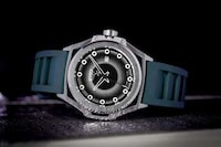 Autonomous Solar-Powered Watches Image 3