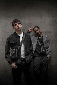Versatile Sling Bag Accessories Image 2