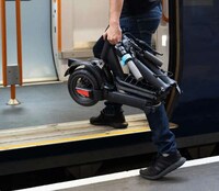 App-Enabled Electric Kickscooters Image 2
