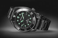 Glowing Nighttime-Inspired Timepieces Image 4