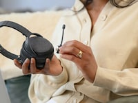 Hybrid Professional Wireless Headsets Image 6