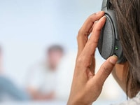 Hybrid Professional Wireless Headsets Image 7