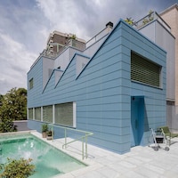 Social Network-Encouraging Homes Image 2