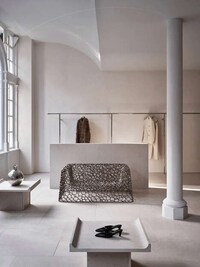 Sculptural Art-Detailed Store Designs Image 2