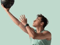 Rectangular AMOLED Smartwatches Image 2
