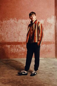 Collaborative Sporty Fall Fashion Image 2