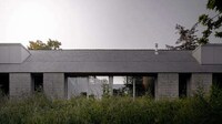 Meadow-Overlooking Sleek Homes Image 3